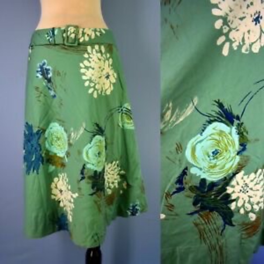 Pretty Anthro Knee Length Skirt.